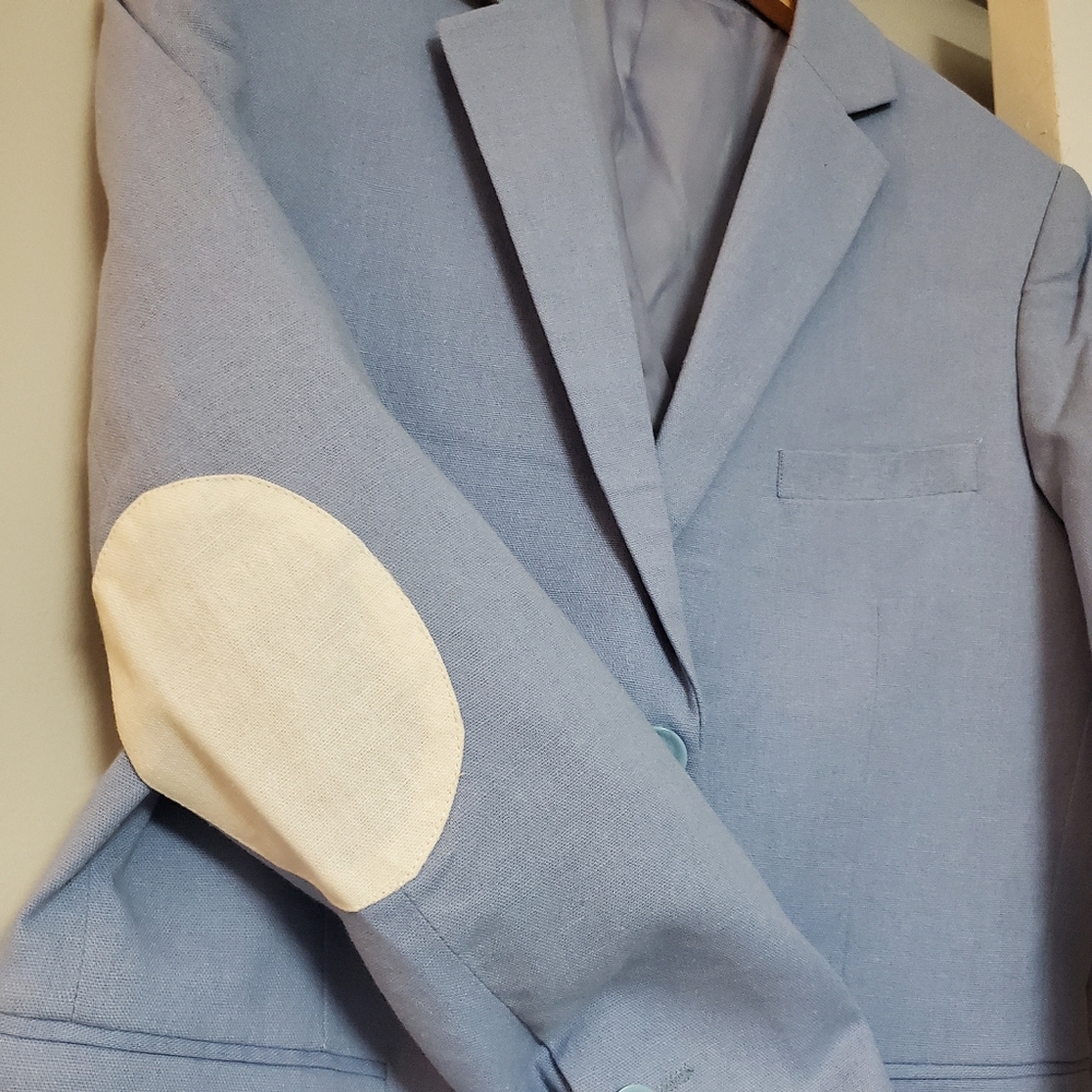 EUC Kids World boys blazer size 12 Light blue/white elbow pads.